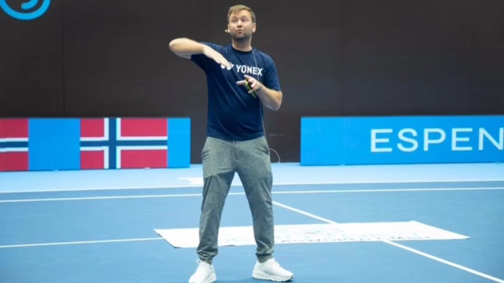 Hur mycket röd tråd finns det i norsk tennisträning för barn?